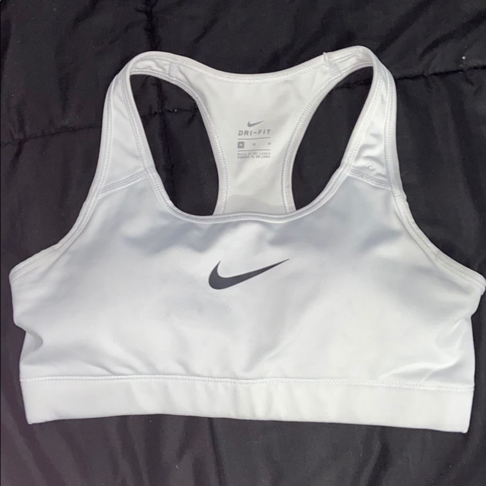 Nike DRI-FIT Sports Bra